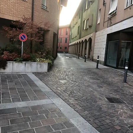 Supercentral One Flat, 16 Min To Bergamo Airport